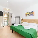Toto 1 Room