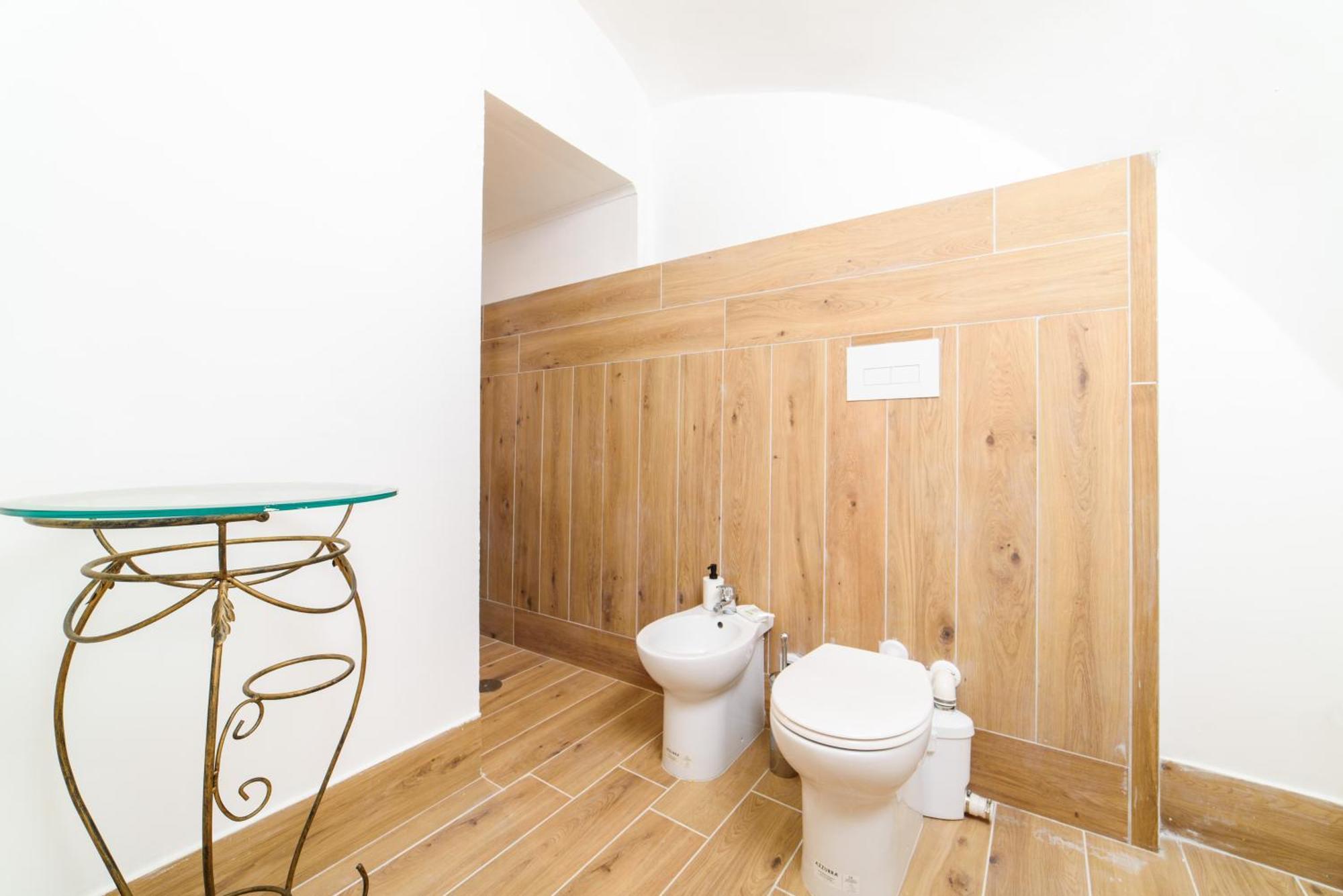 Guest house Toto 1 *